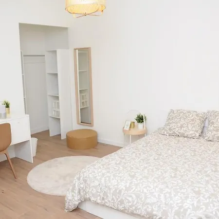 Grand Appartement Confort Vichy Buitenkant foto